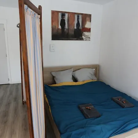 Appartement Studio 200 Meters From Central Station *